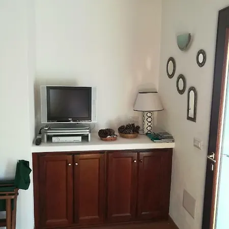 Sacha - Stunning Panoramic View Flat
