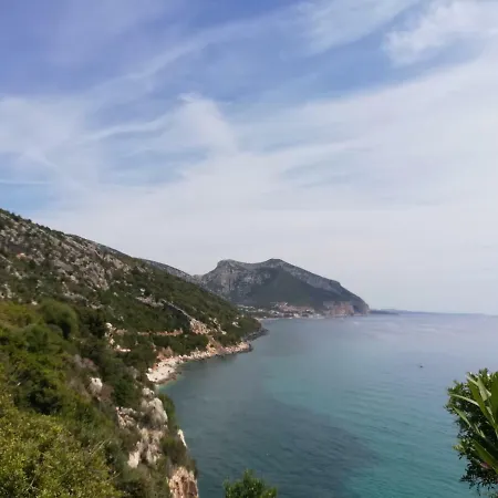 Sacha - Stunning Panoramic View Flat